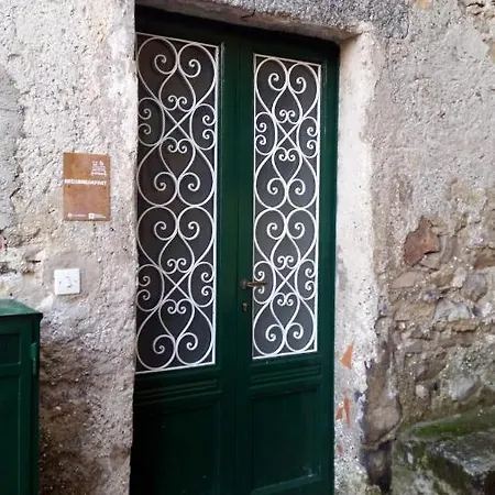Val Valerna Bed & Breakfast *